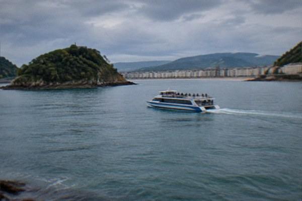 40-Min Eco-Catamaran, Onboard Bar, Harbour