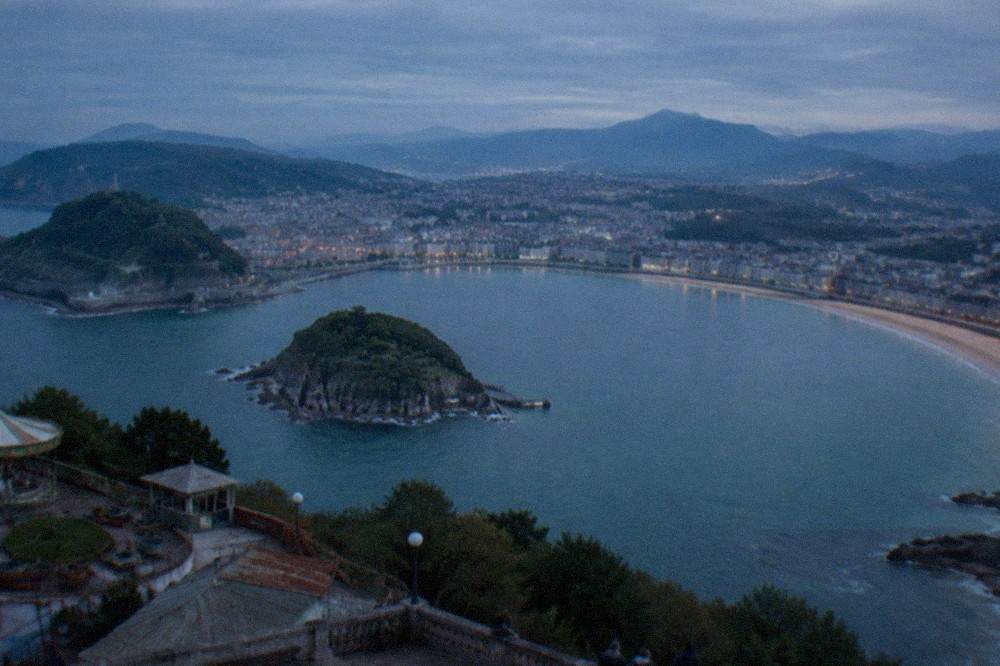 View from the Monte Igueldo grounds across La Concha bay toward Monte Urgull in San Sebastián
